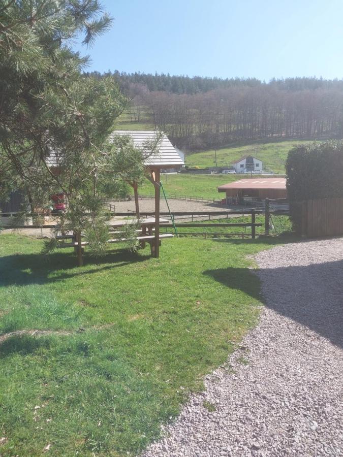 Equi'Val Villa Льо Толи Екстериор снимка